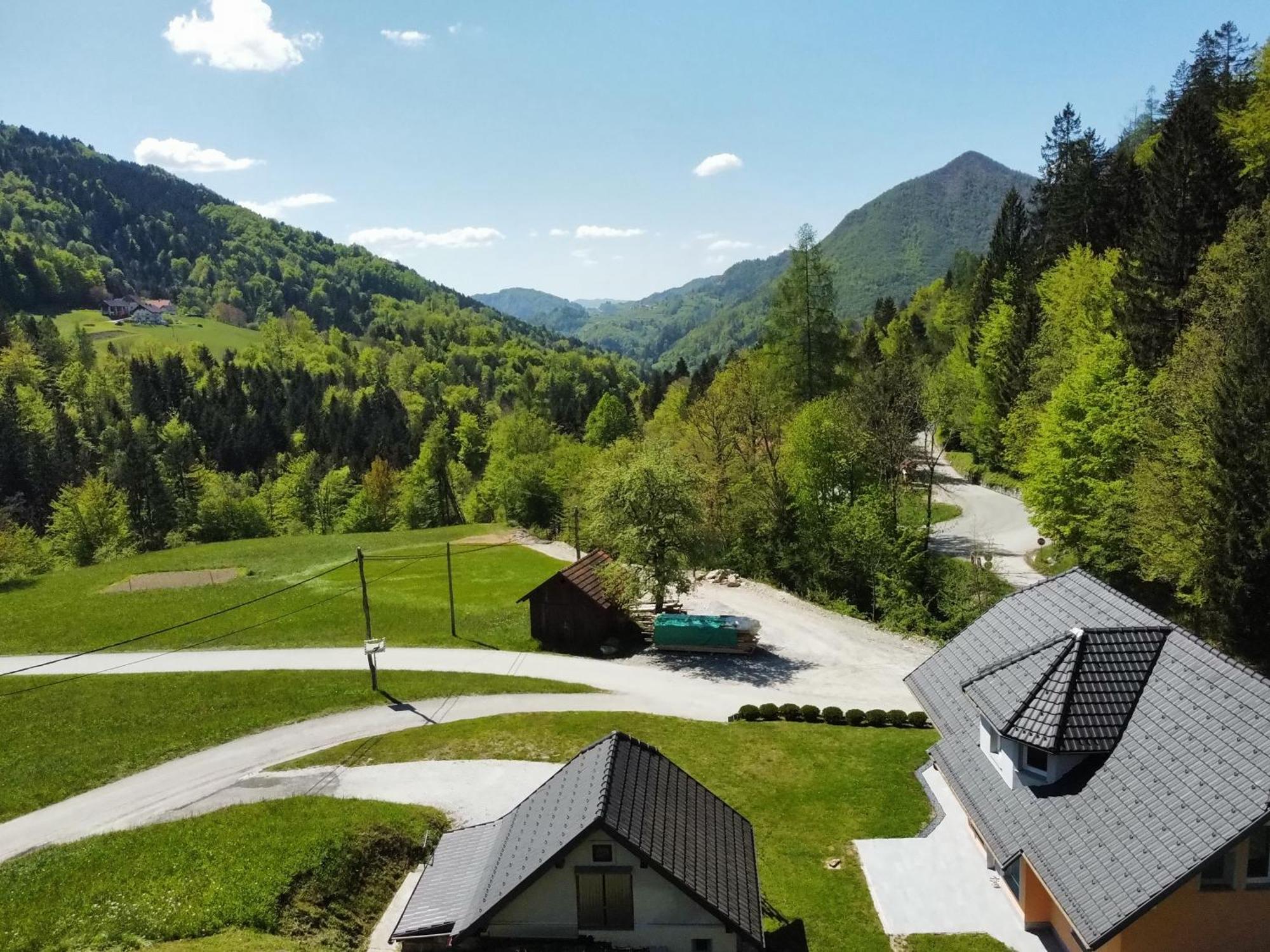 Apartment Ozebek Cerkno Exterior foto
